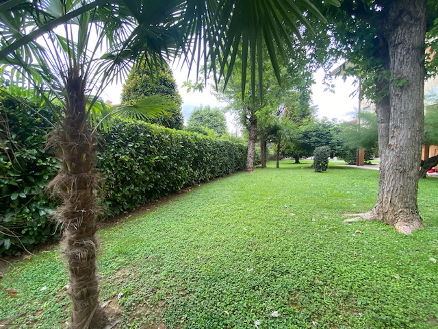 AFFITTASI SPAZIOSO E LUMINOSO APPARTAMENTO TRICAMERE A VILLAGGIO MONTEGRAPPA

APPARTAMENTO AL PRI...