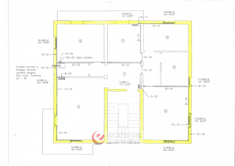 VICENZA EST, laterale interna di Viale della Pace, in una palazzina di sole 3 abitazioni sovrappo...