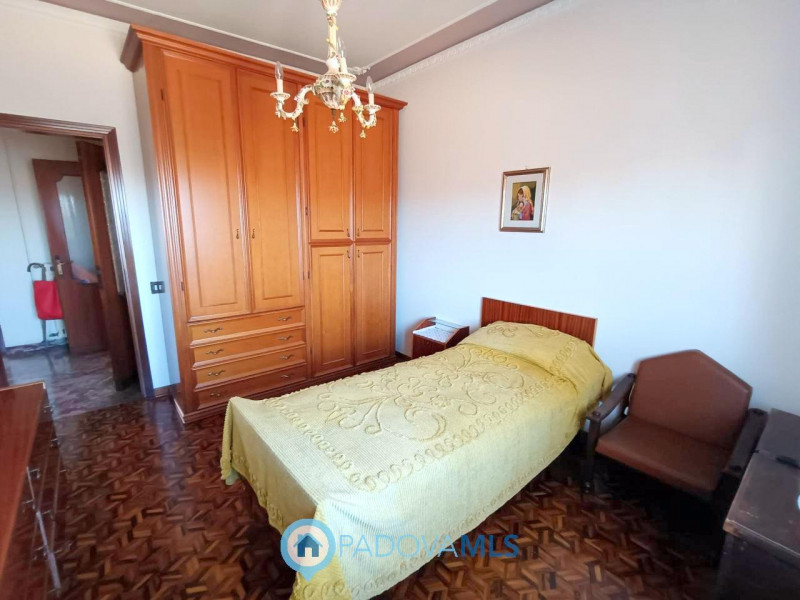 Immobile in esclusiva al Gruppo Padova MLS

Padova zona Crocefisso vicino a tutti i servizi princ...