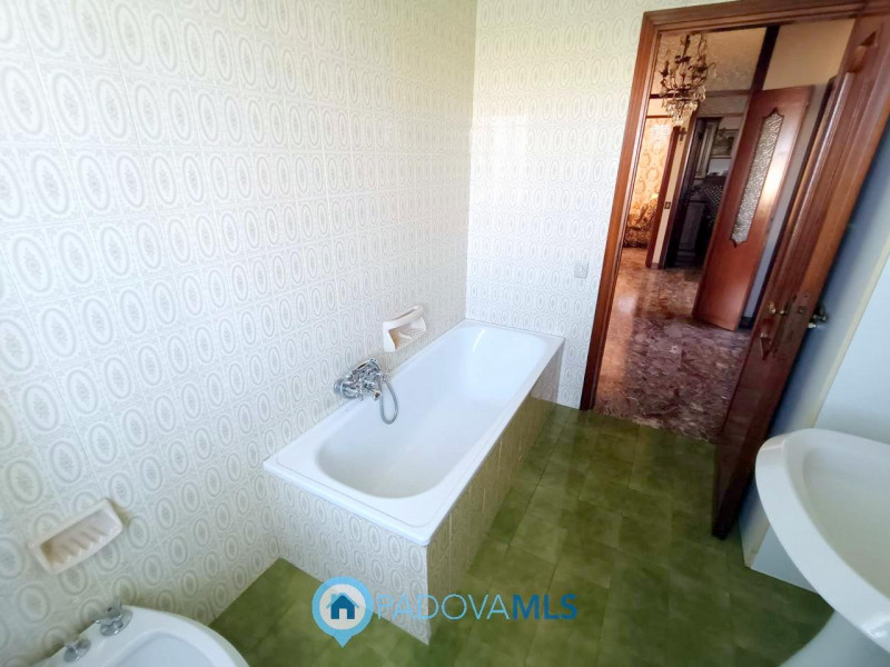 Immobile in esclusiva al Gruppo Padova MLS

Padova zona Crocefisso vicino a tutti i servizi princ...