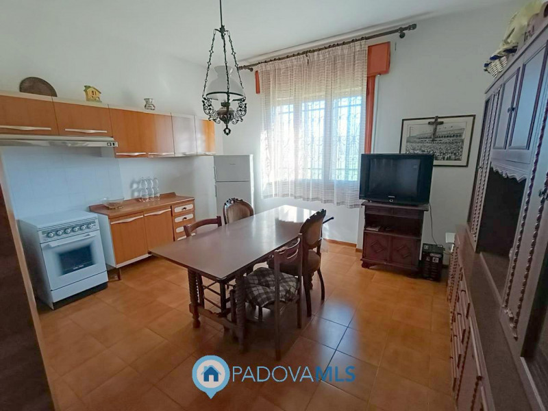 Immobile in esclusiva al Gruppo Padova MLS

Padova zona Crocefisso vicino a tutti i servizi princ...