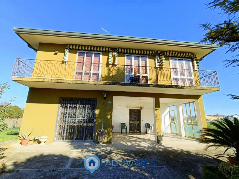 Immobile in esclusiva al Gruppo Padova MLS

Padova zona Crocefisso vicino a tutti i servizi princ...