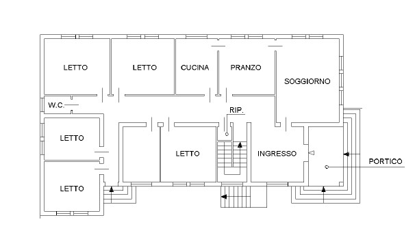 A Stanghella, in una posizione comoda al centro, proponiamo in vendita una rara opportunità: gran...