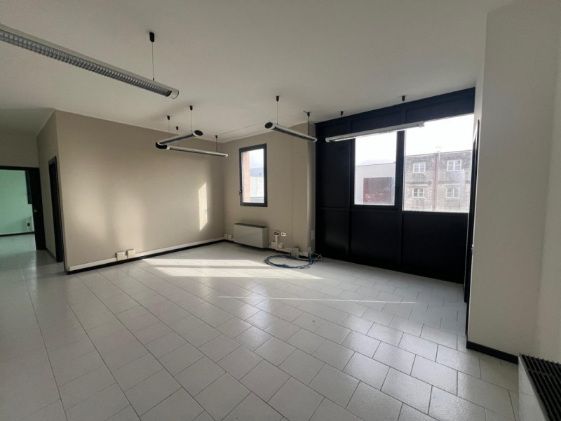 SCHIO - Ufficio sito al secondo piano 90.000€

UNICA Immobiliare Via Prà Bordoni 46, Zanè (VI) 04...