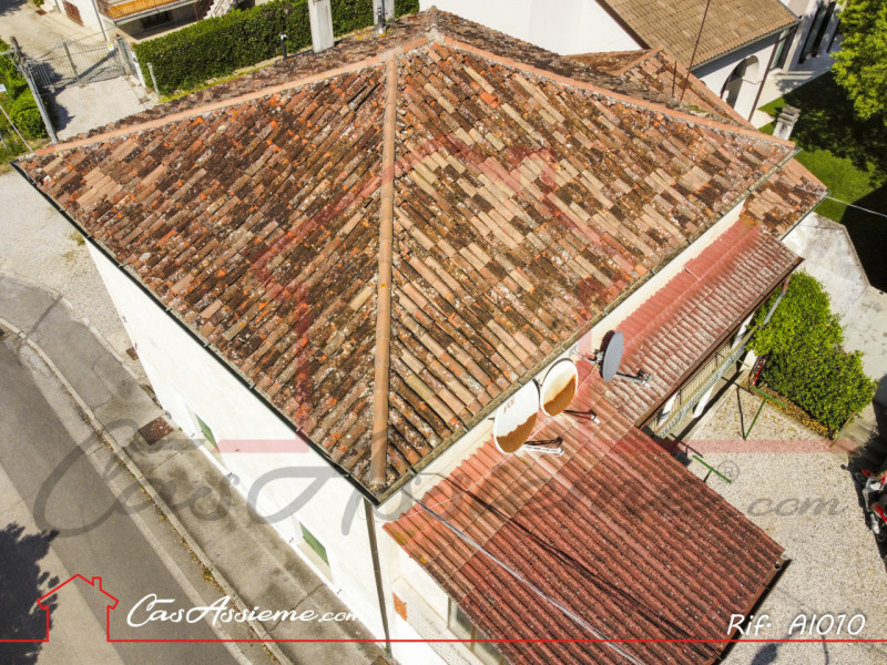 Rif. AI010
NOSTRA ESCLUSIVA - OPEN HOUSE VENERDI' 24/04
Nel cuore di Castello di Godego, in posiz...