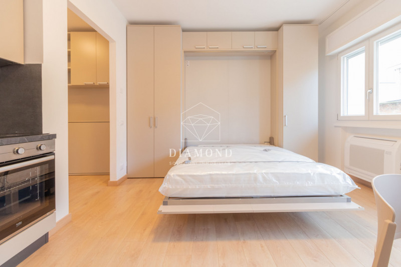 DISPONIBILE DA SUBITO.

Montebelluna: zona ospedale, monolocale di circa 30mq totali, su palazzin...