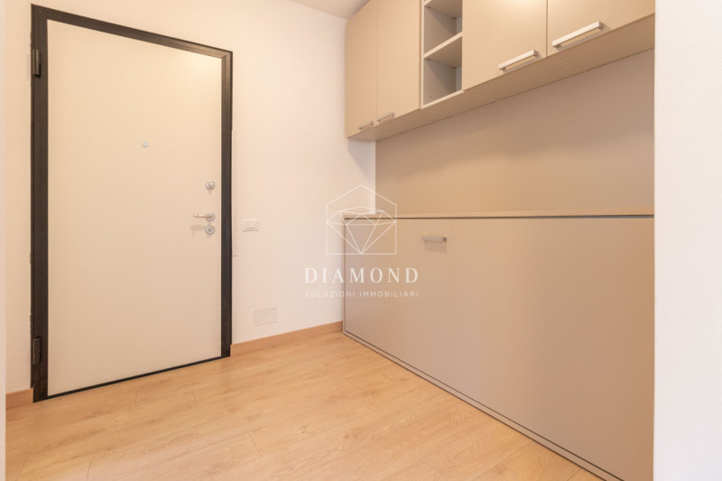 DISPONIBILE DA SUBITO.

Montebelluna: zona ospedale, monolocale di circa 30mq totali, su palazzin...