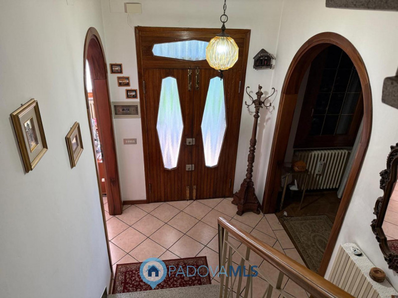 Immobile in esclusiva al Gruppo Padova MLS

ALBIGNASEGO in località CARPANEDO, proponiamo una cas...