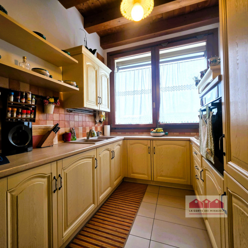 IN ESCLUSIVA A ORGIANO: SPAZIOSA BIFAMILIARE CON BELLISSIMA VISTA PANORAMICA, PERFETTA SIA PER UN...