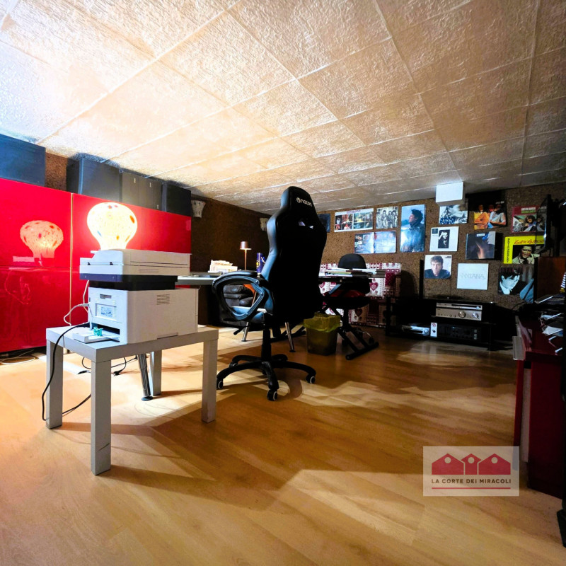 IN ESCLUSIVA A ORGIANO: SPAZIOSA BIFAMILIARE CON BELLISSIMA VISTA PANORAMICA, PERFETTA SIA PER UN...