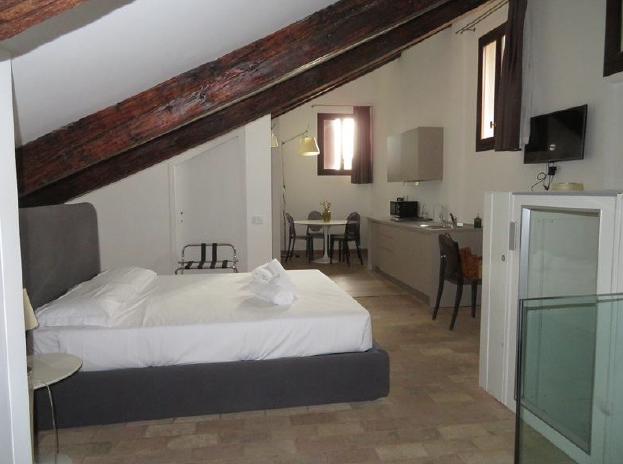 RIF. A.A.98-251

Vendesi all'asta - appartamento al 4° piano in data 16 aprile 2026

Descrizione:...