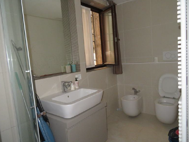 RIF. A.A.98-252

Vendesi all'asta - appartamento al piano terra in data 16 aprile 2026

Descrizio...