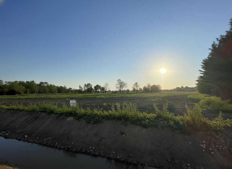 Proponiamo in vendita un ampio terreno agricolo di ben 20.819 mq situato nel comune di Due Carrar...
