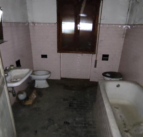 RIF. A.A.652-241

Vendesi all'asta - abitazione rurale con terreno in data 16 aprile 2026

Descri...