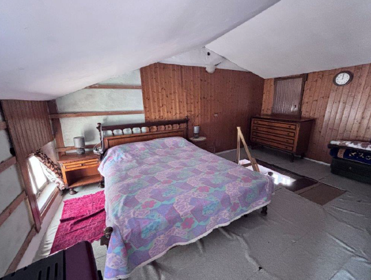 RIF. A.A.385-24

Vendesi all'asta - porzione di fabbricato su 3 livelli in data 16 aprile 2026

D...