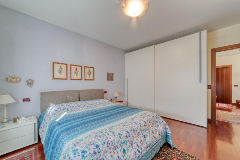 PADOVA - ZONA FACCIOLATI Nel cuore di una delle zone più ricercate della città, proponiamo in ven...