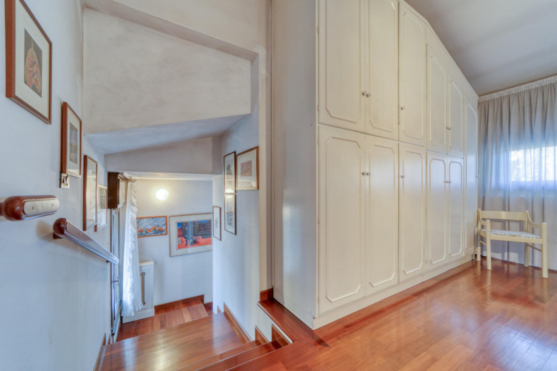 PADOVA - ZONA FACCIOLATI Nel cuore di una delle zone più ricercate della città, proponiamo in ven...