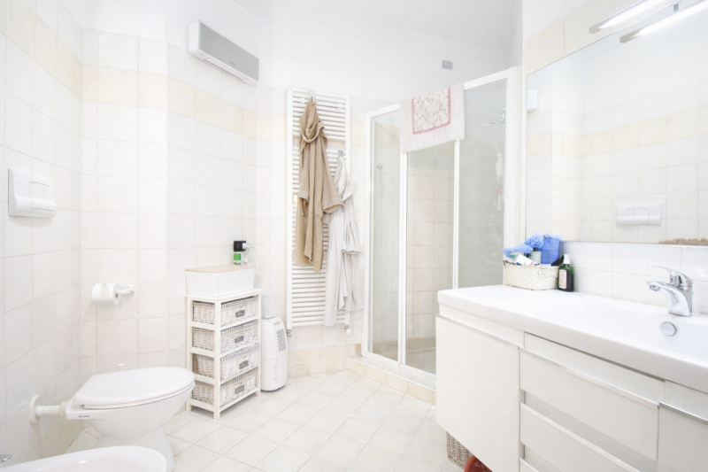 Nella tranquilla e ricercata frazione di Cresole, proponiamo in vendita grazioso appartamento bic...