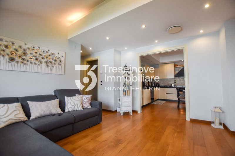 (Per INFO Feltrin Simone 3427586513) Appartamento al primo piano con ingresso indipendente a Istr...