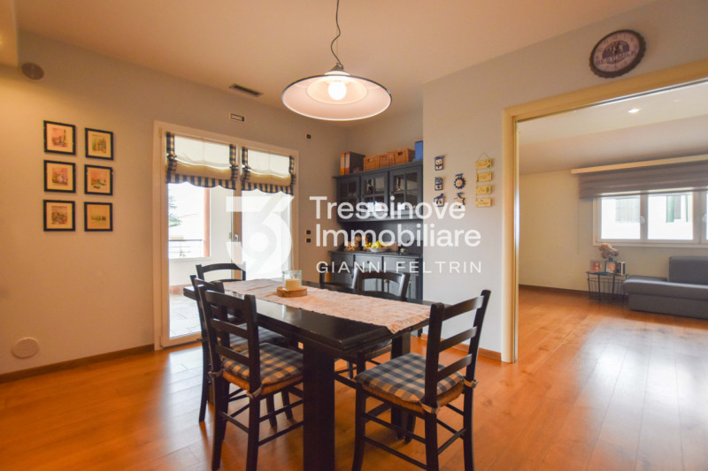 (Per INFO Feltrin Simone 3427586513) Appartamento al primo piano con ingresso indipendente a Istr...