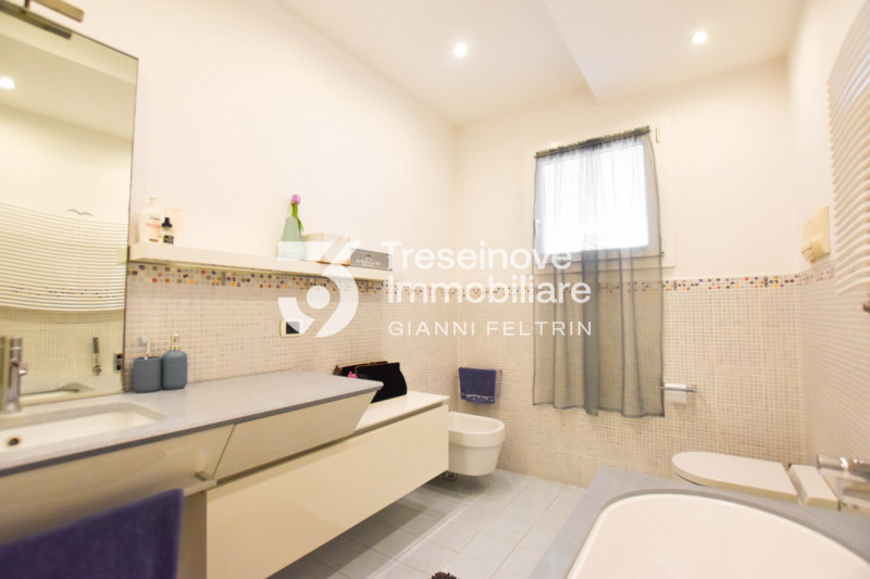 (Per INFO Feltrin Simone 3427586513) Appartamento al primo piano con ingresso indipendente a Istr...