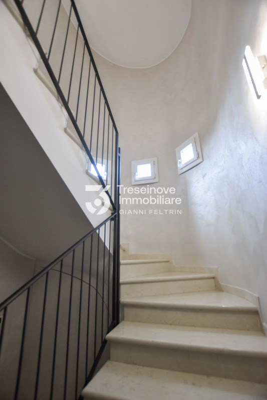 (Per INFO Feltrin Simone 3427586513) Appartamento al primo piano con ingresso indipendente a Istr...