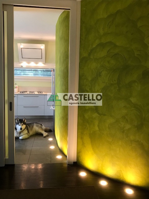 Noventa Padovana proponiamo in esclusiva interessante porzione di bifamiliare con finiture di pre...