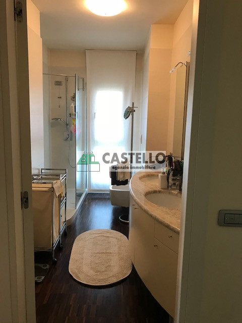 Noventa Padovana proponiamo in esclusiva interessante porzione di bifamiliare con finiture di pre...