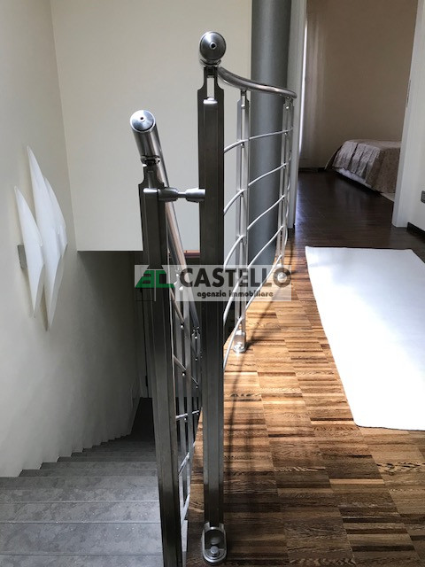 Noventa Padovana proponiamo in esclusiva interessante porzione di bifamiliare con finiture di pre...