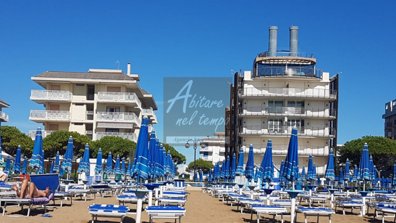 JESOLO (VE) - PIAZZA TORINO

In nostra esclusiva proponiamo in vendita un bellissimo e luminoso a...