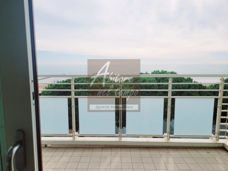 JESOLO (VE) - PIAZZA TORINO

In nostra esclusiva proponiamo in vendita un bellissimo e luminoso a...