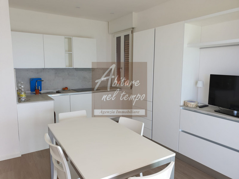 JESOLO (VE) - PIAZZA TORINO

In nostra esclusiva proponiamo in vendita un bellissimo e luminoso a...