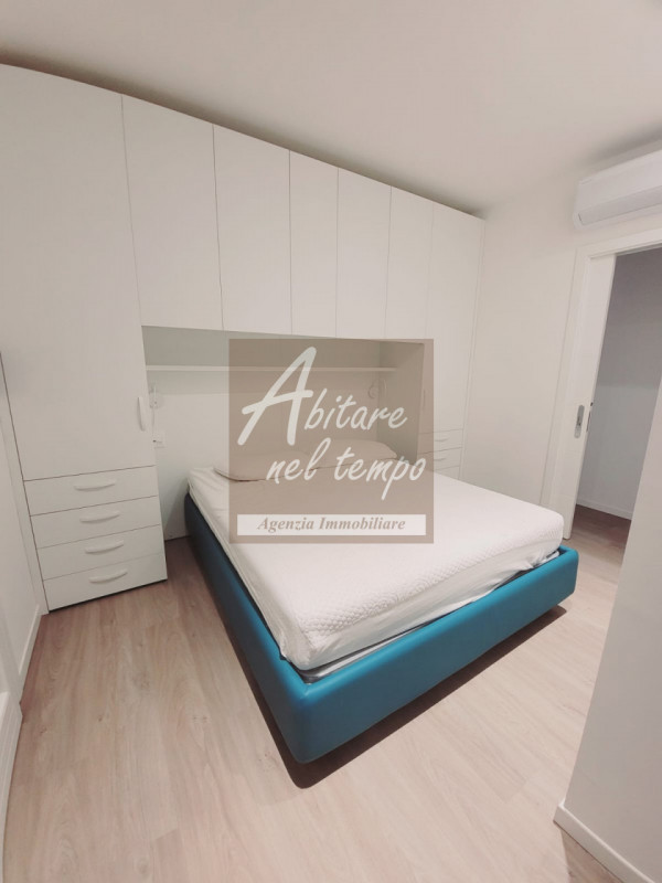 JESOLO (VE) - PIAZZA TORINO

In nostra esclusiva proponiamo in vendita un bellissimo e luminoso a...