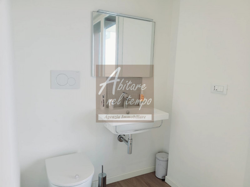 JESOLO (VE) - PIAZZA TORINO

In nostra esclusiva proponiamo in vendita un bellissimo e luminoso a...