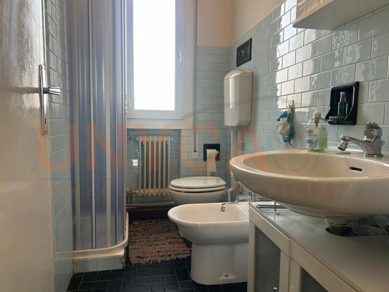 BRUSEGANA – Nel cuore del quartiere, in una piccola palazzina composta da sole quattro unità abit...