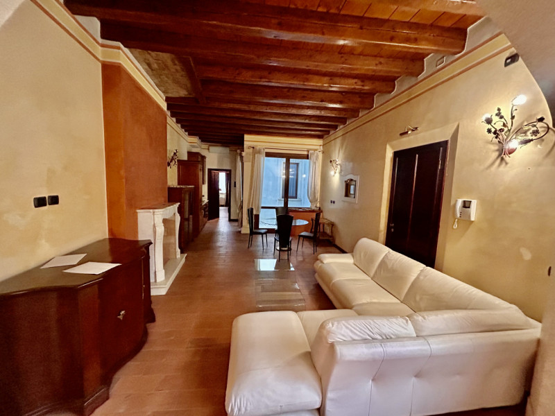 Padova centro storico vicinanze Santo , Nicoletta Dardilli di AD Casadova propone in vendita stor...