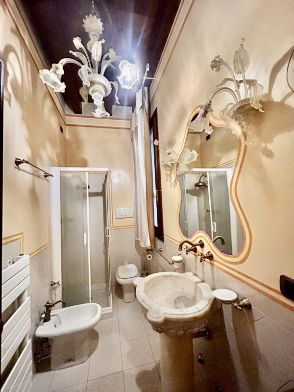 Padova centro storico vicinanze Santo , Nicoletta Dardilli di AD Casadova propone in vendita stor...