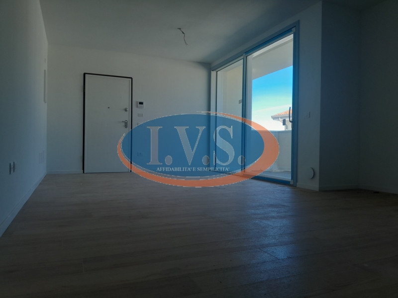 MONTEGALDA (VI): Nuova costruzione di un elegante appartamento bicamere in un contesto di sole 7 ...