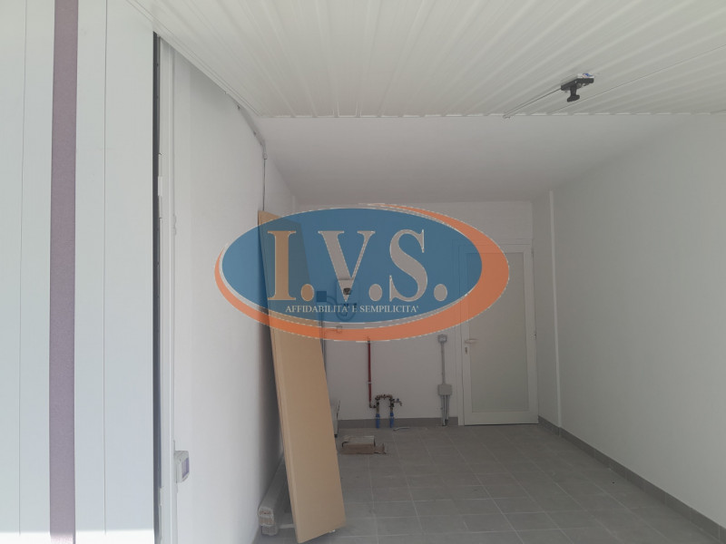 MONTEGALDA (VI): Nuova costruzione di un elegante appartamento bicamere in un contesto di sole 7 ...