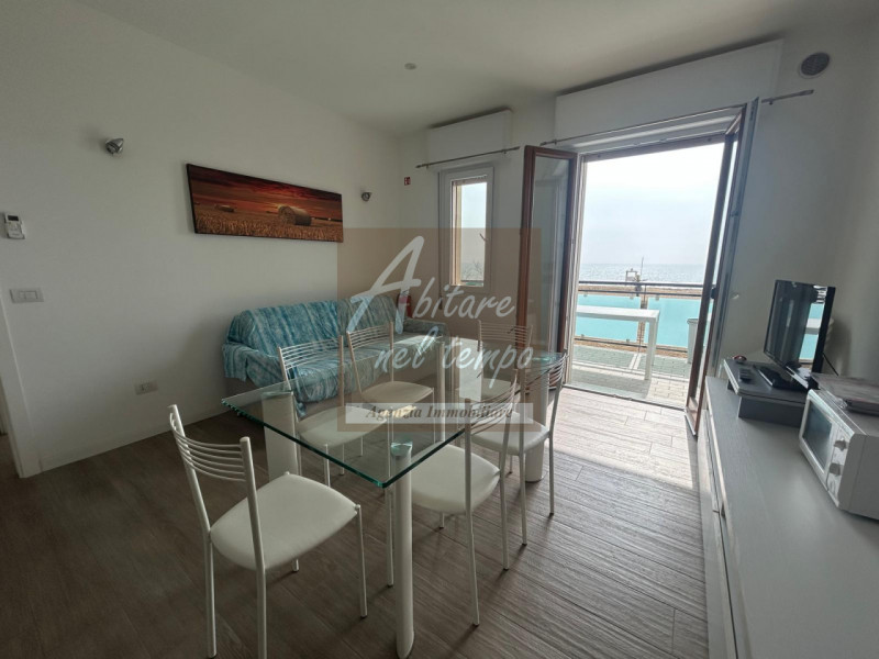 JESOLO (VE) - PIAZZA MILANO

In nostra esclusiva proponiamo in vendita un meraviglioso appartamen...