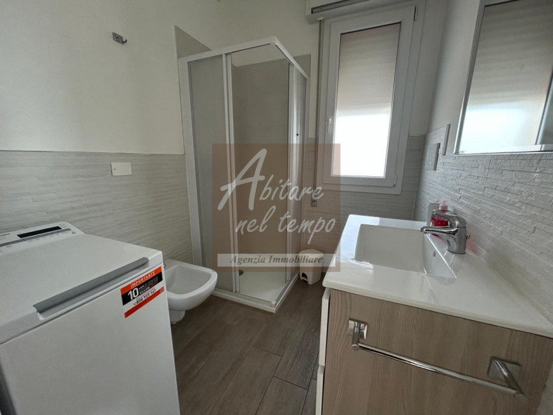 JESOLO (VE) - PIAZZA MILANO

In nostra esclusiva proponiamo in vendita un meraviglioso appartamen...