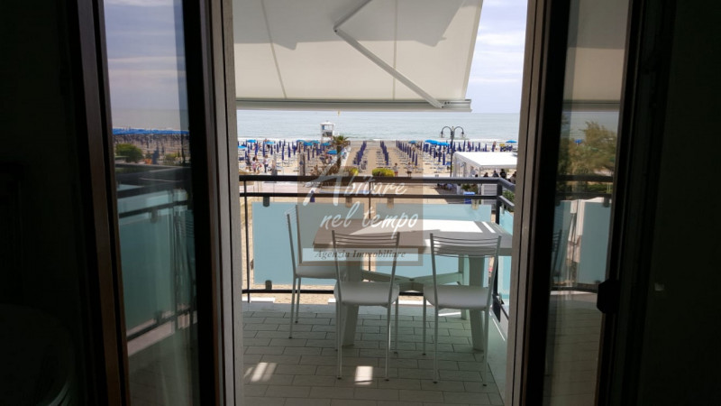 JESOLO (VE) - PIAZZA MILANO

In nostra esclusiva proponiamo in vendita un meraviglioso appartamen...