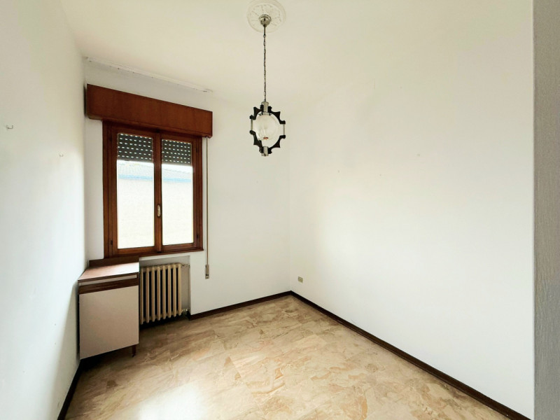 A Santa Caterina D'Este, nel centro di Carceri, proponiamo in affitto comodo appartamento di circ...