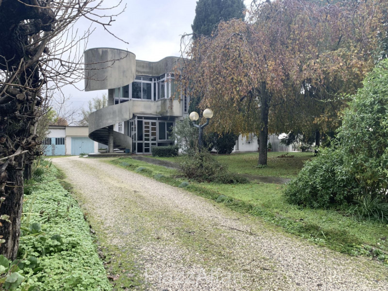 *** PREZZO RIBASSATO ***

Proponiamo in vendita casa singola divisa in due appartamenti disposti ...