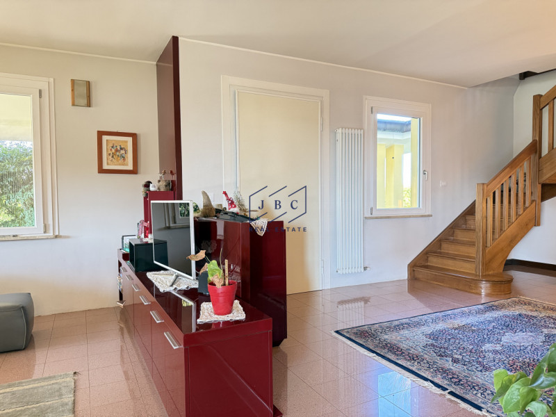 Chiarano - (Treviso)
Proponiamo in vendita a pochi minuti dal centro di Cessalto e di Chiarano, u...