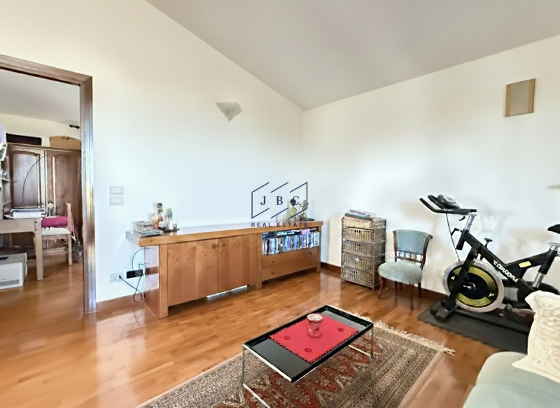 Chiarano - (Treviso)
Proponiamo in vendita a pochi minuti dal centro di Cessalto e di Chiarano, u...