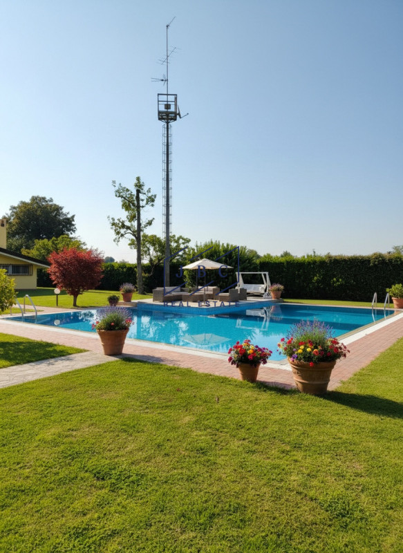 Chiarano - (Treviso)
Proponiamo in vendita a pochi minuti dal centro di Cessalto e di Chiarano, u...