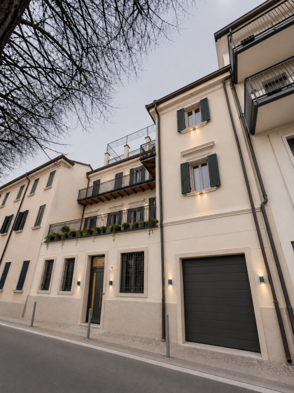 PADOVA – Centro Storico: Immobiliare MB propone in esclusiva intera palazzina edificata nei primi...
