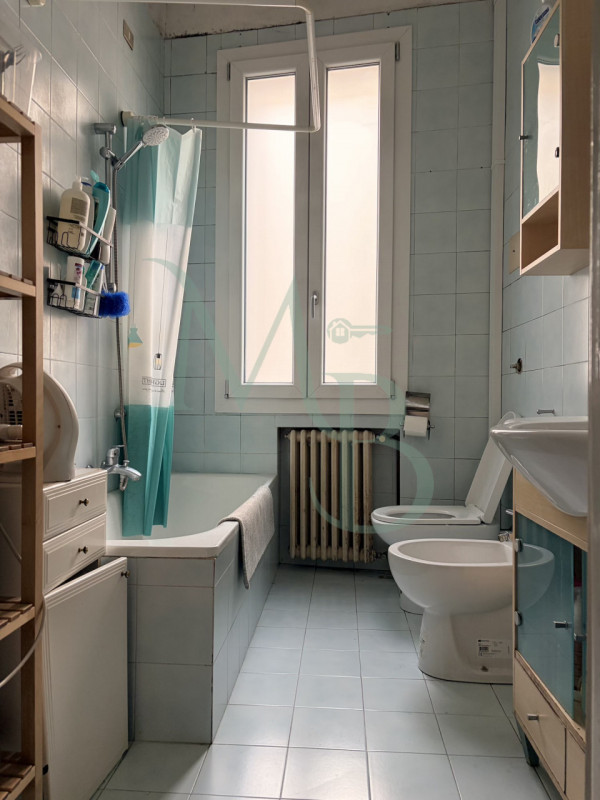 PADOVA – Centro Storico: Immobiliare MB propone in esclusiva intera palazzina edificata nei primi...