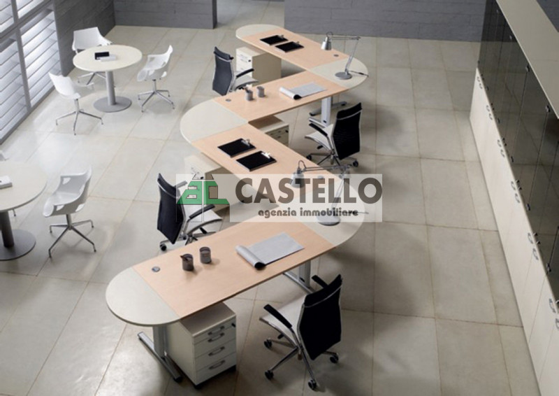 Cadoneghe proponiamo per investimento intero fabbricato di circa 900mq commerciali, ristrutturato...